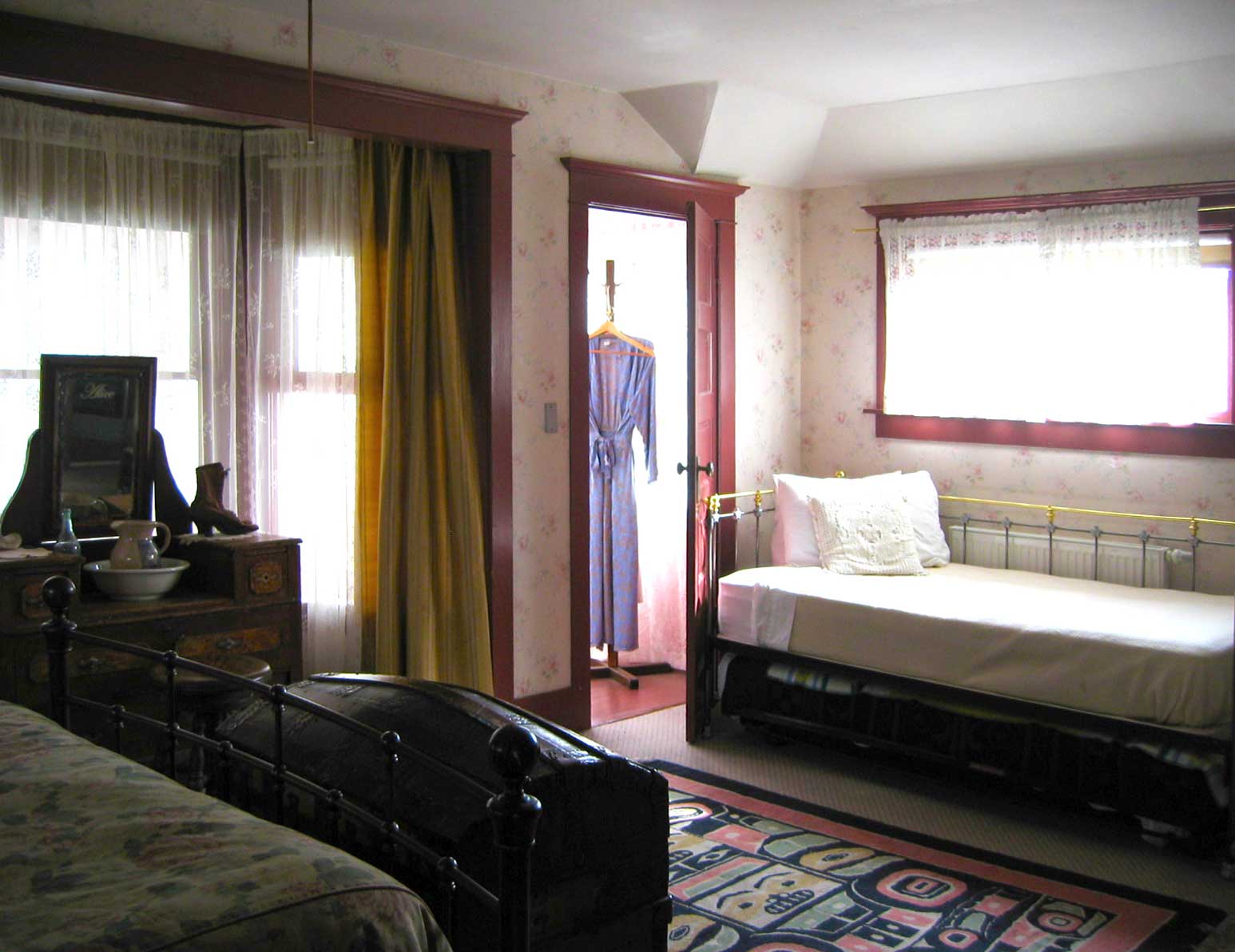Alice Room, Skagway Inn