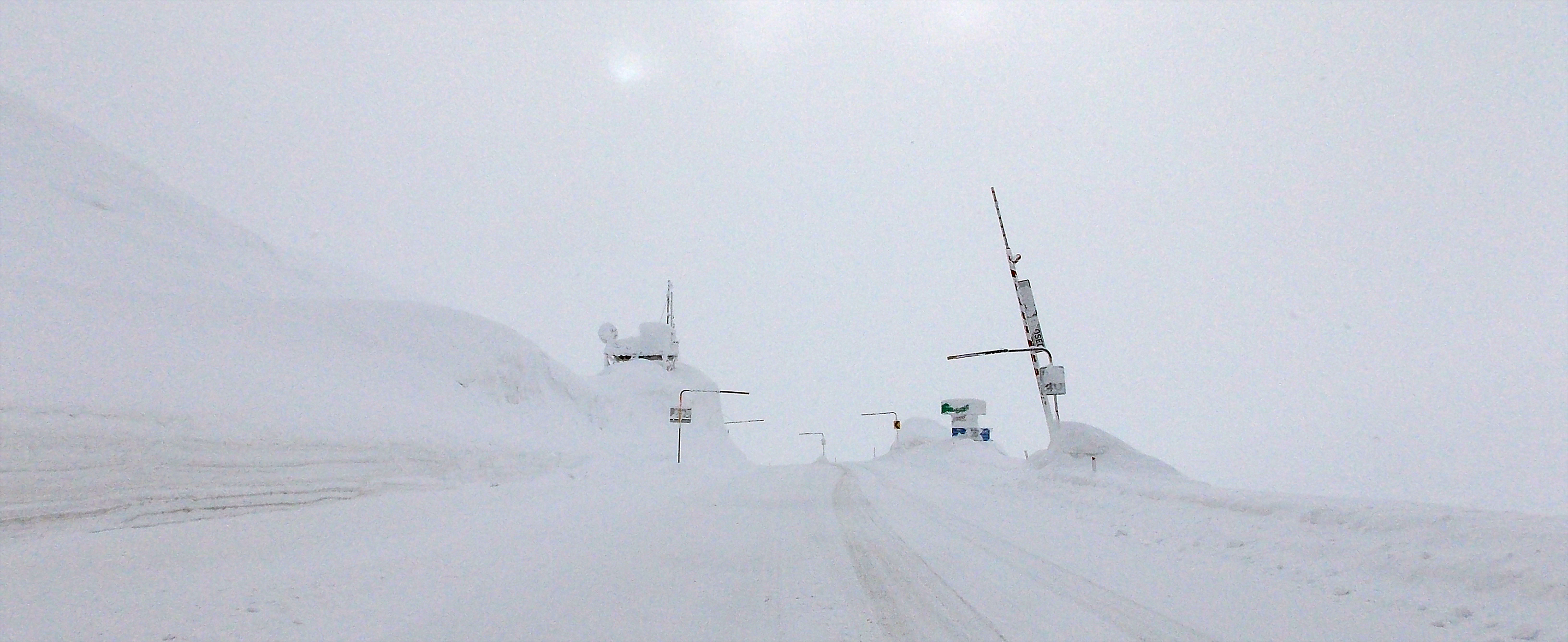 Skagway border - winter